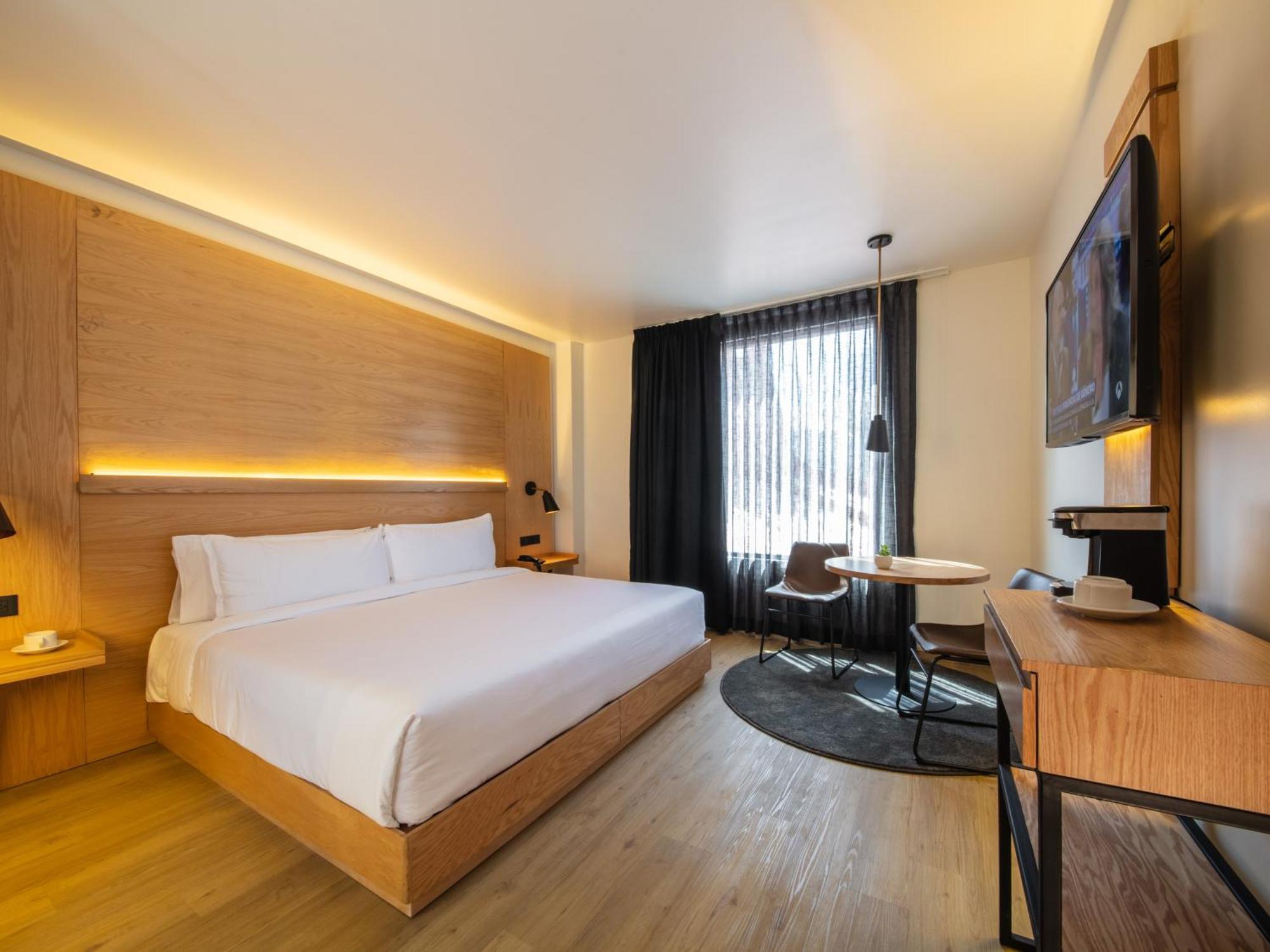 Autentico Monterrey 4*